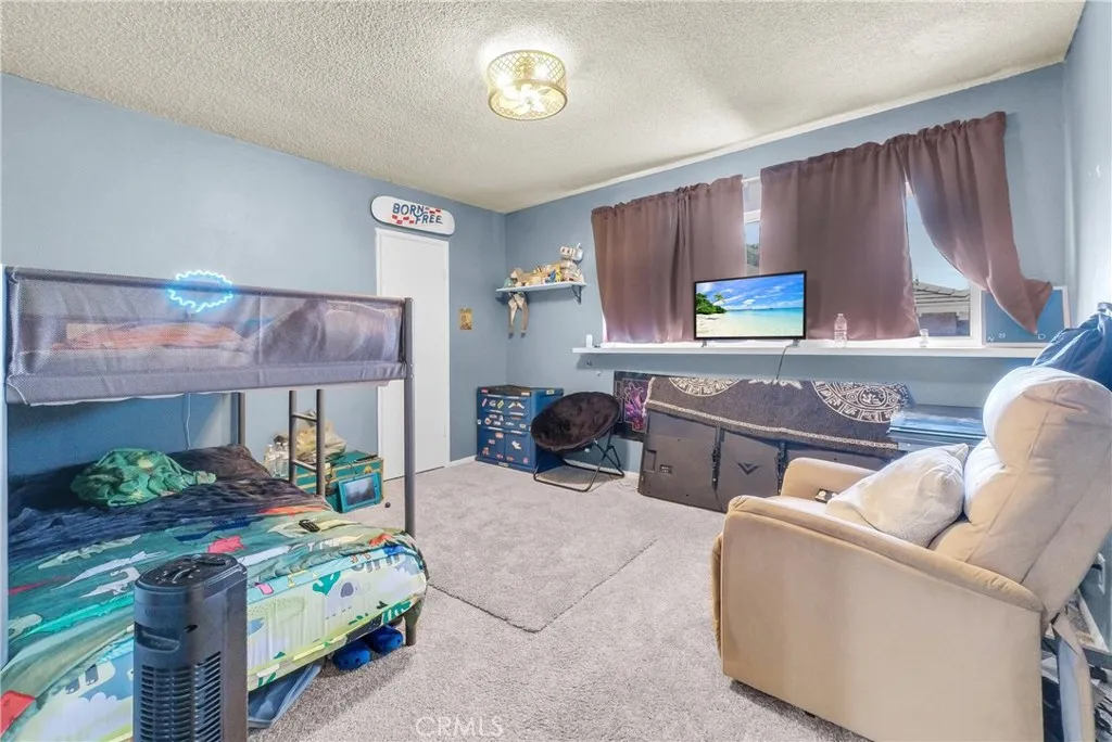 5278 Sierra Vista Avenue, Riverside, California 92505 home-pic-23